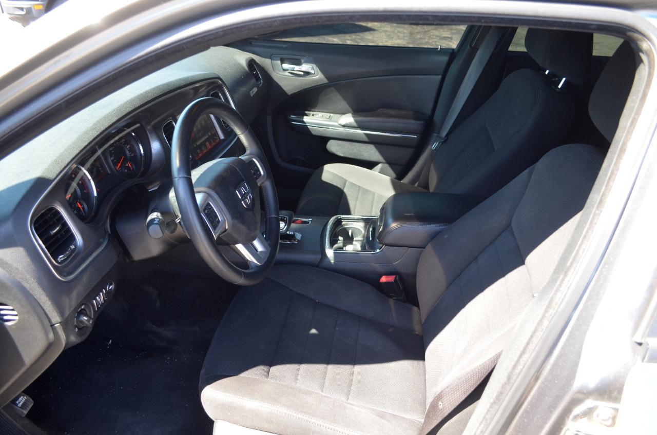Dodge Charger 4dr Sdn SXT RWD 2012