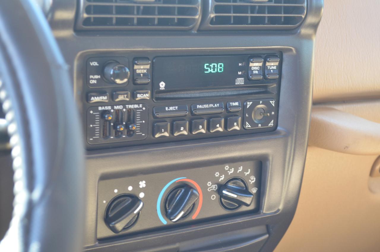 Jeep Wrangler 2dr Sport 2000
