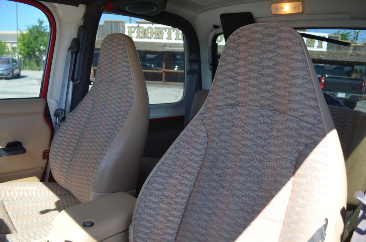 Jeep Wrangler 2dr Sport 2000