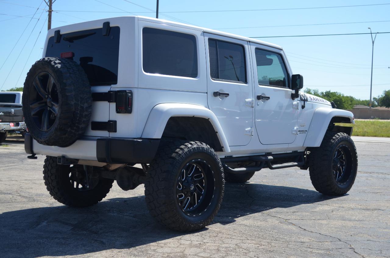Jeep Wrangler Unlimited 4WD 4dr Sahara 2014