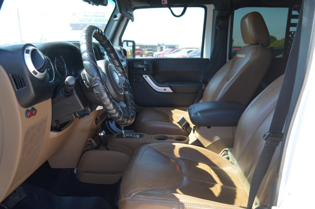Jeep Wrangler Unlimited 4WD 4dr Sahara 2014