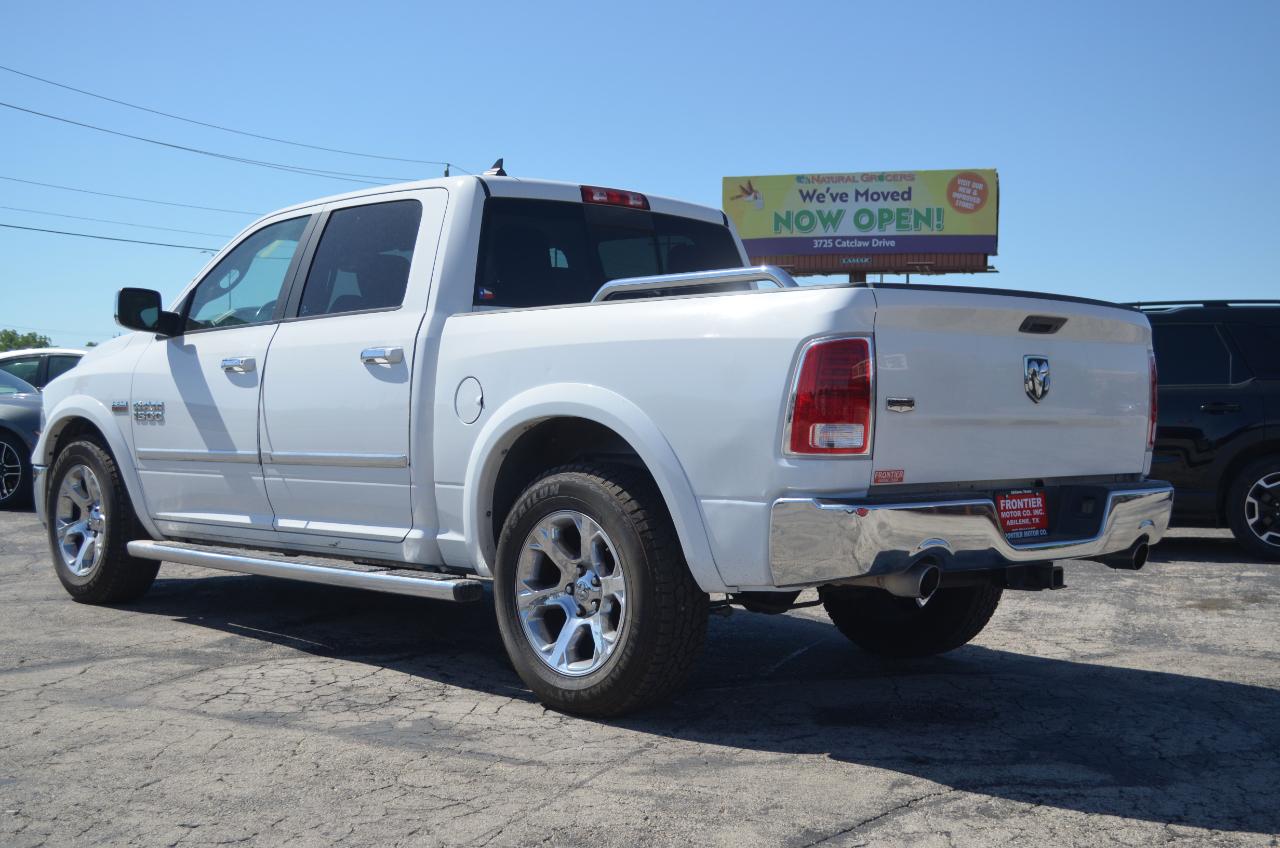 RAM 1500 Laramie 4x2 Crew Cab 5'7" Box 2017