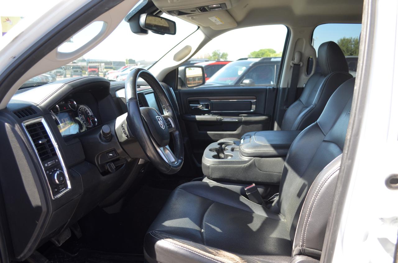 RAM 1500 Laramie 4x2 Crew Cab 5'7" Box 2017