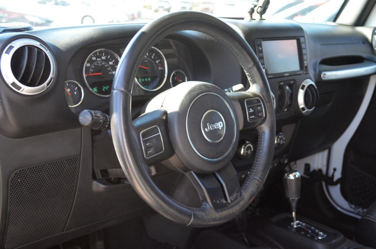 Jeep Wrangler Unlimited 4WD 4dr Sahara 2015