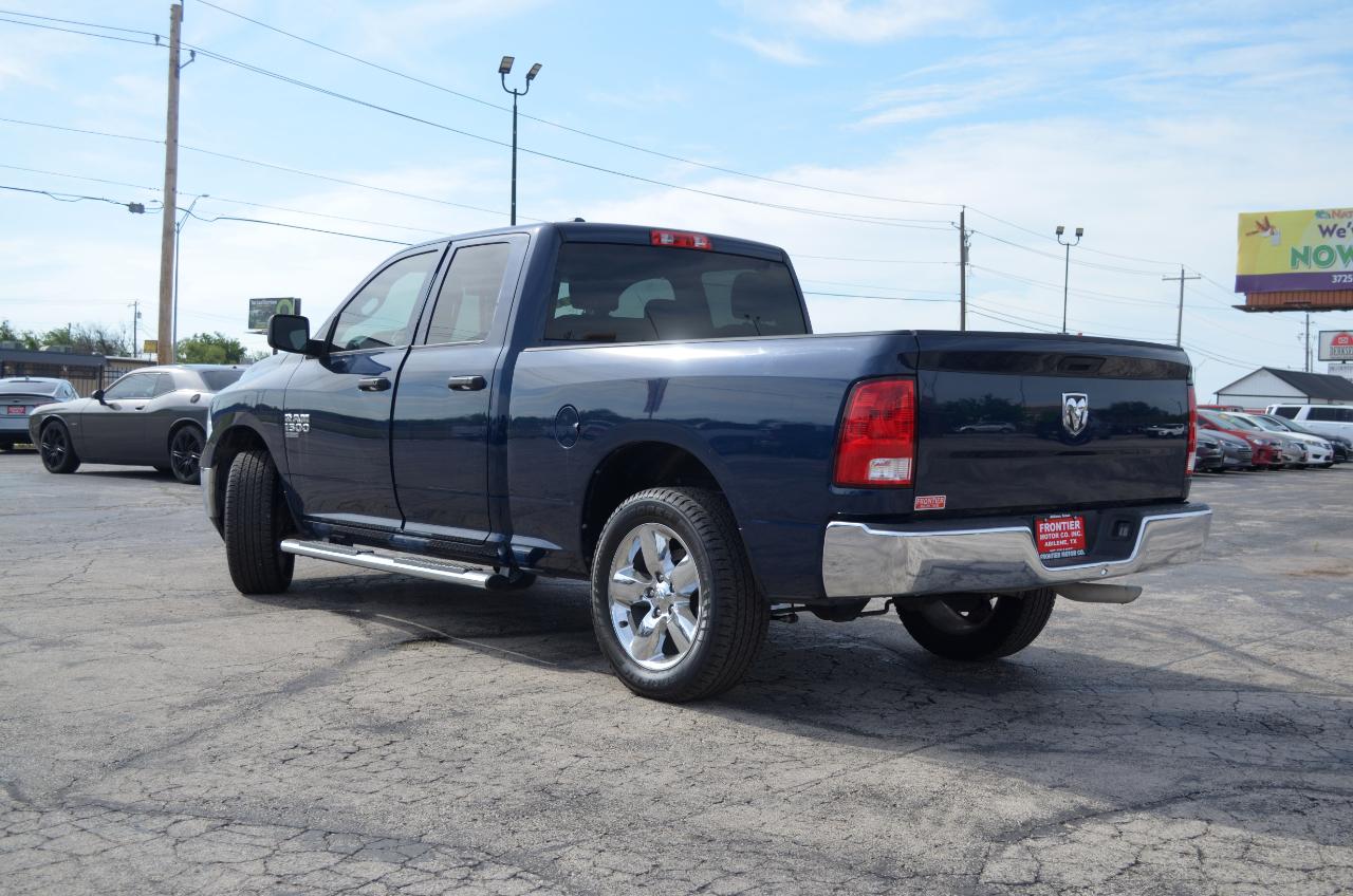 RAM 1500 Classic Tradesman 4x2 Quad Cab 6'4" Box 2022