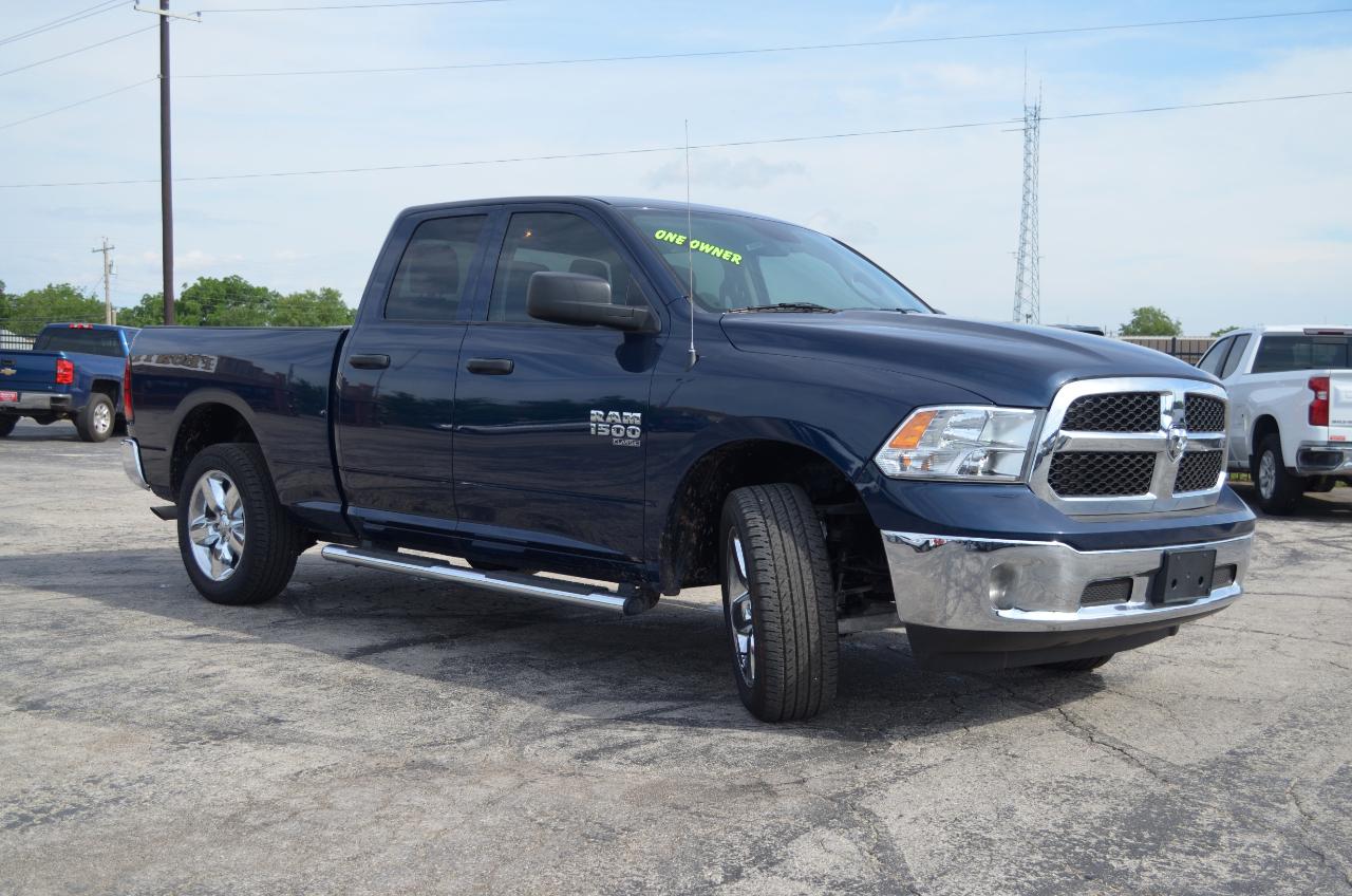 RAM 1500 Classic Tradesman 4x2 Quad Cab 6'4" Box 2022