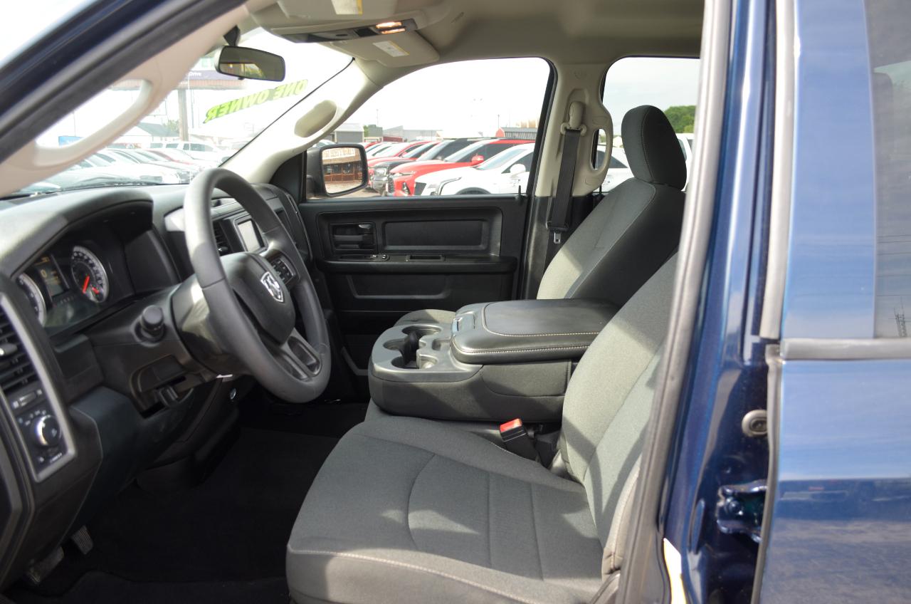 RAM 1500 Classic Tradesman 4x2 Quad Cab 6'4" Box 2022