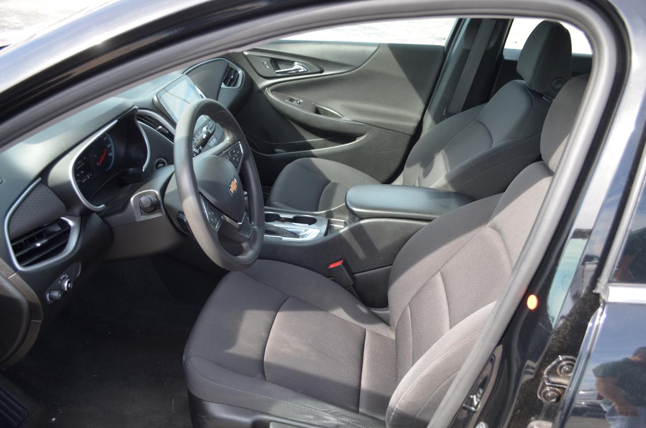Chevrolet Malibu 4dr Sdn LS w/1FL 2020