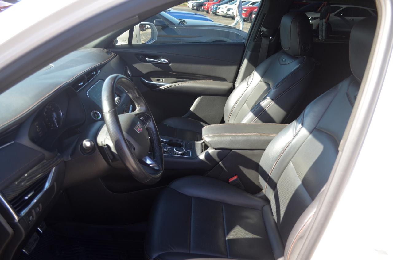 Cadillac XT4 FWD 4dr Sport 2020