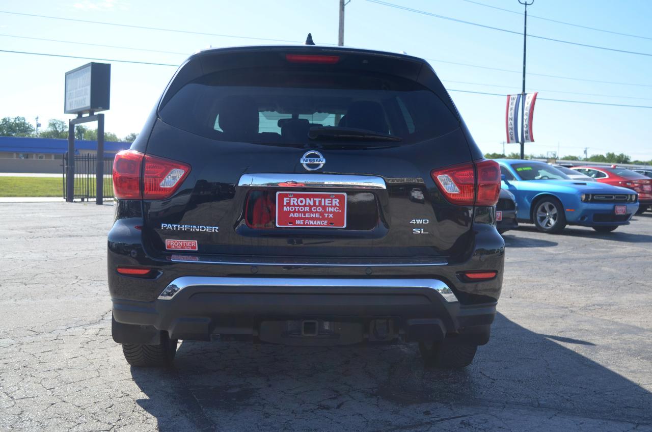 Nissan Pathfinder 4x4 SL 2019