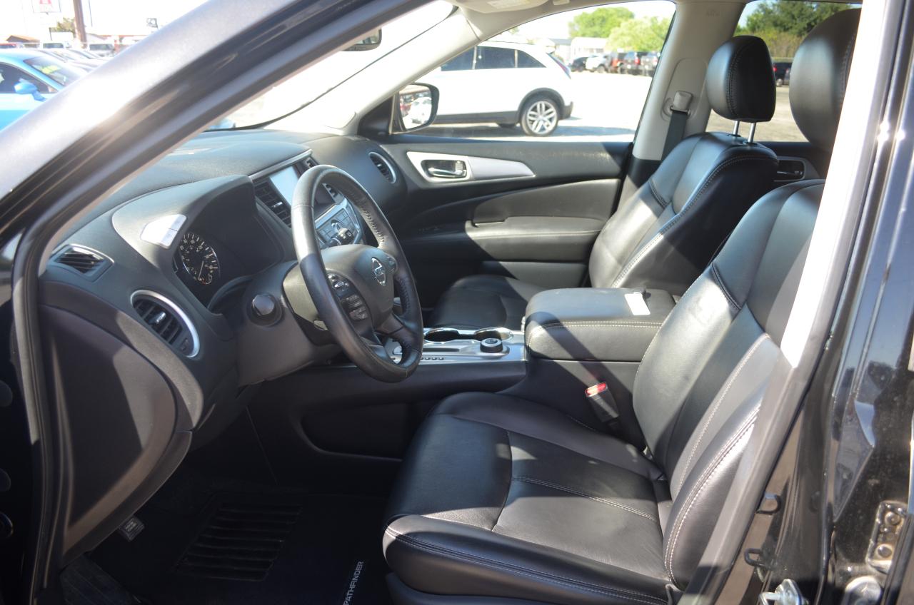 Nissan Pathfinder 4x4 SL 2019