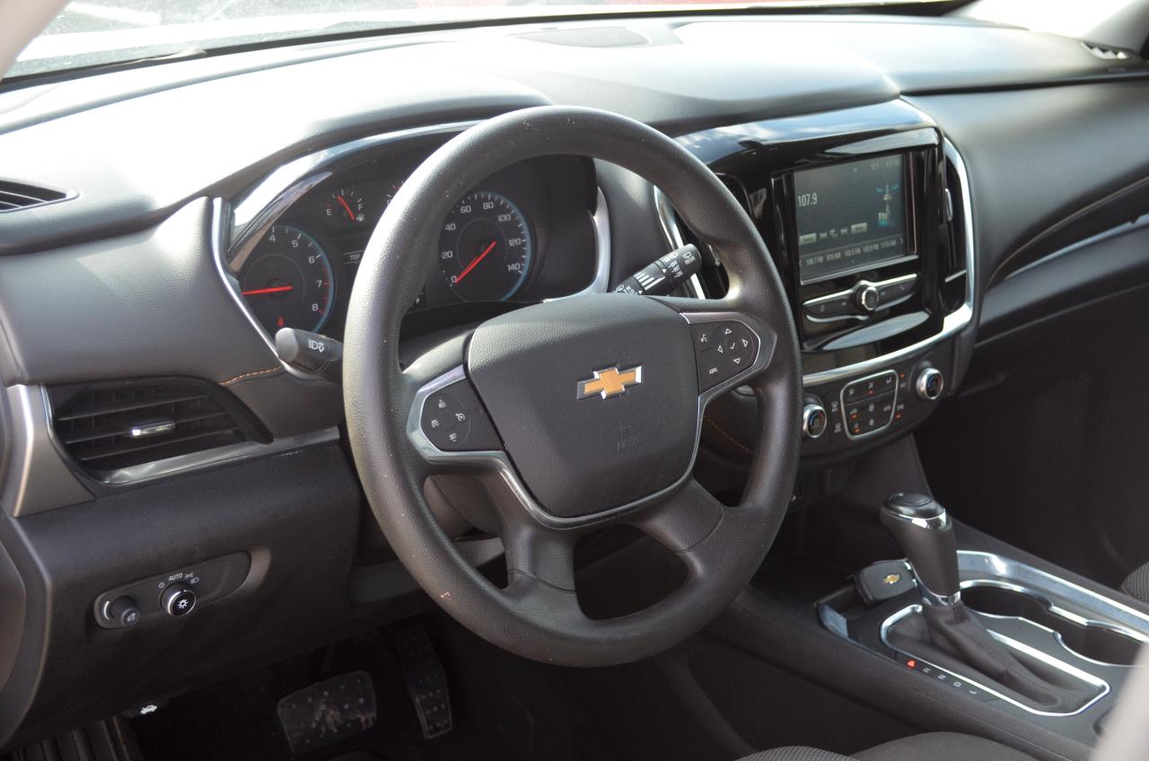 Chevrolet Traverse FWD 4dr LS w/1LS 2018