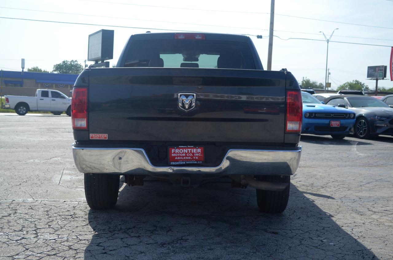 RAM 1500 Classic SLT 4x4 Crew Cab 5'7" Box 2019
