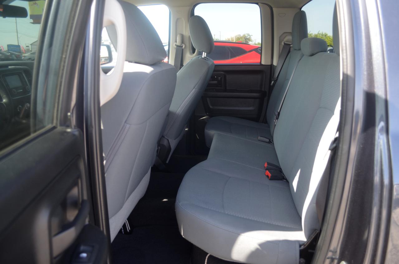 RAM 1500 Classic SLT 4x4 Crew Cab 5'7" Box 2019
