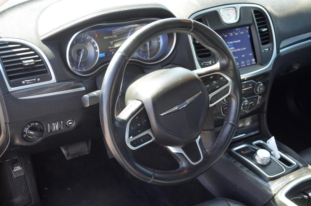 Chrysler 300 Touring L RWD 2018