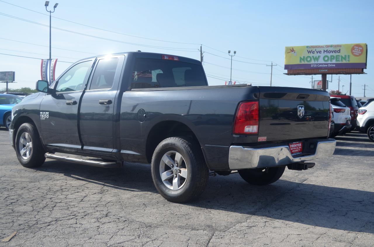 RAM 1500 Classic Tradesman 4x2 Quad Cab 6'4" Box 2020