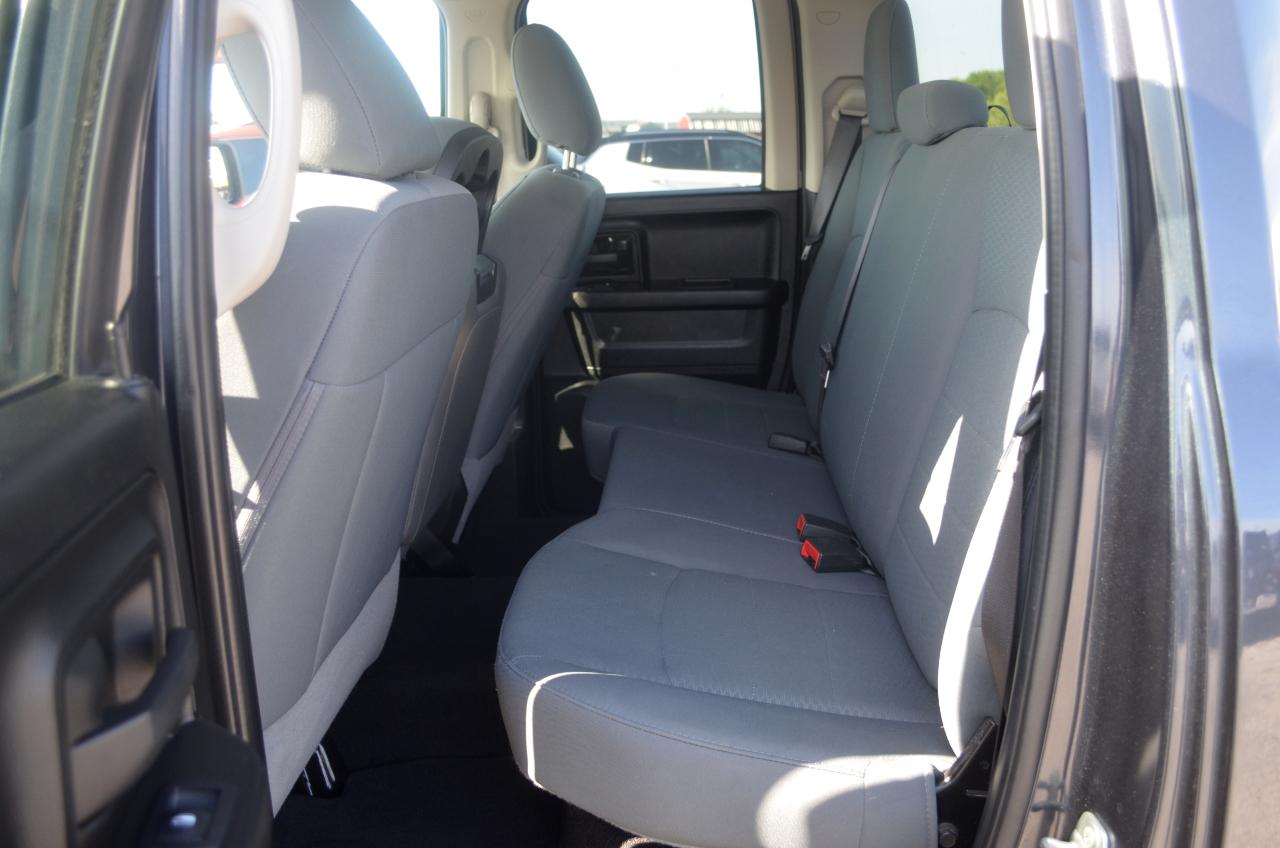 RAM 1500 Classic Tradesman 4x2 Quad Cab 6'4" Box 2020