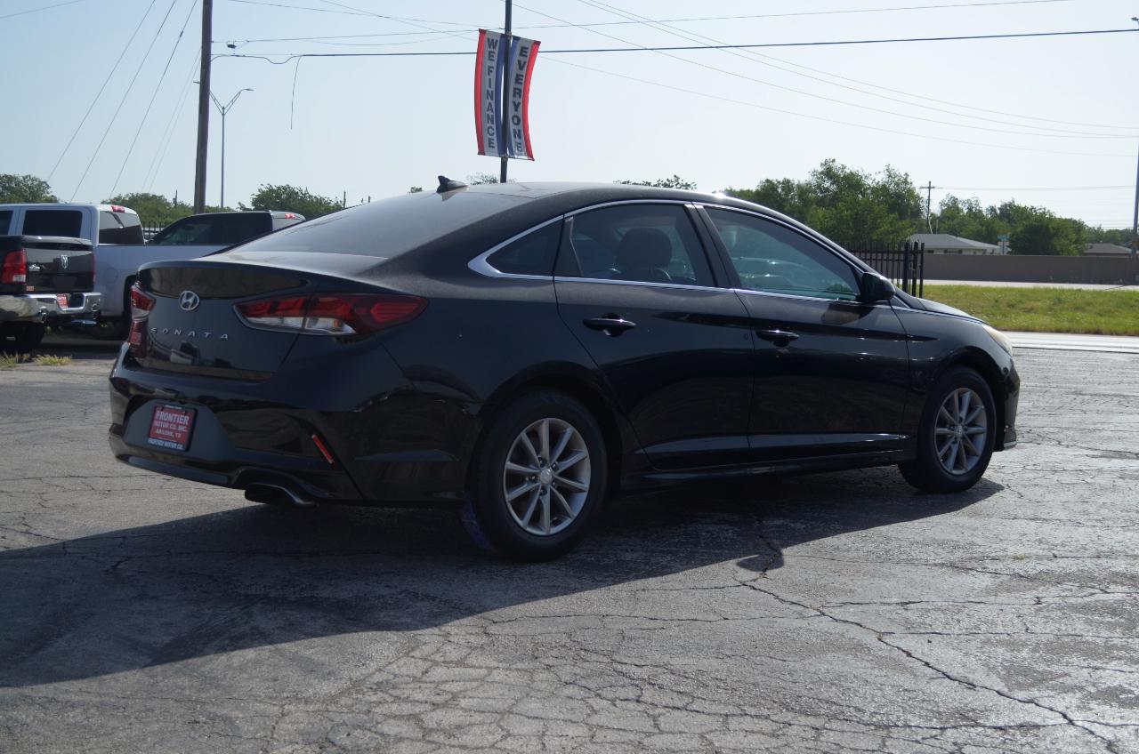 Hyundai Sonata SE 2.4L 2018