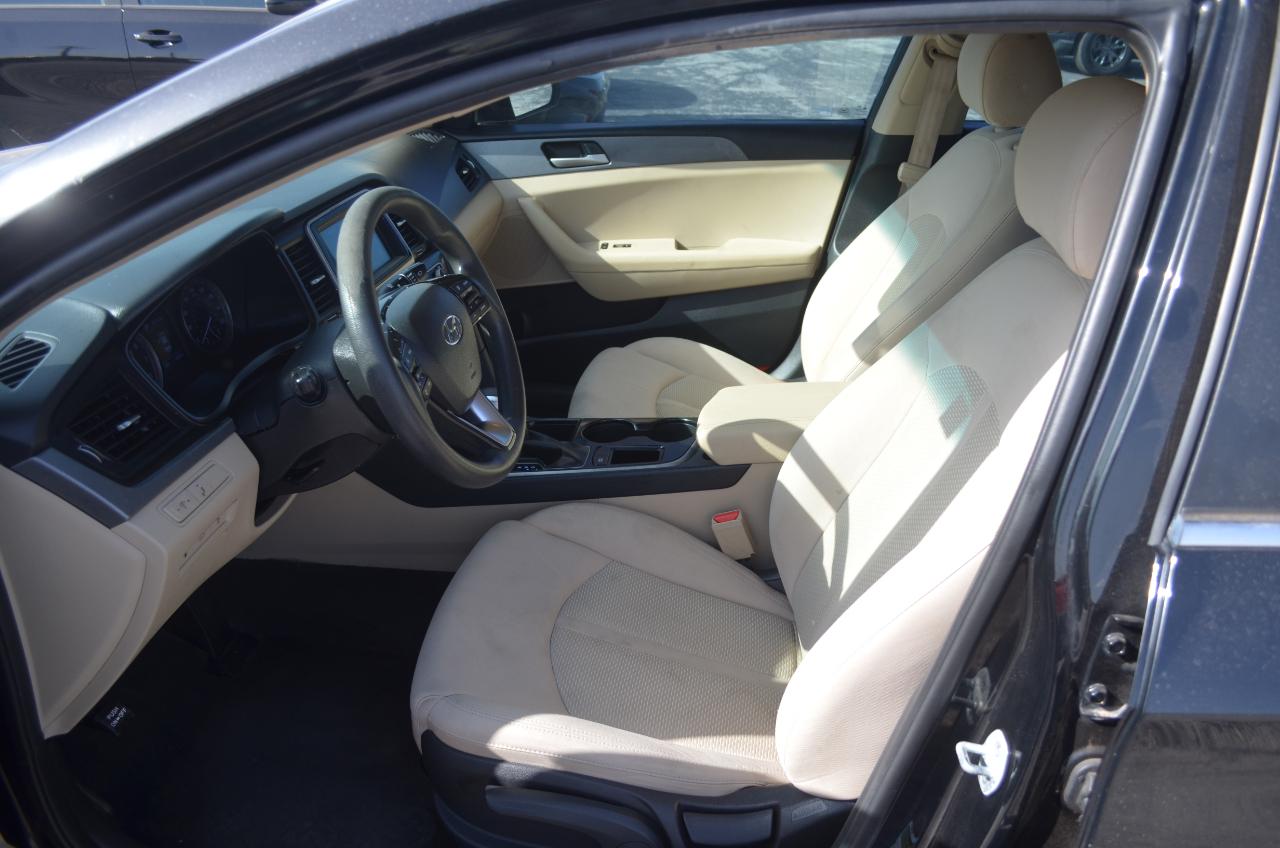 Hyundai Sonata SE 2.4L 2018