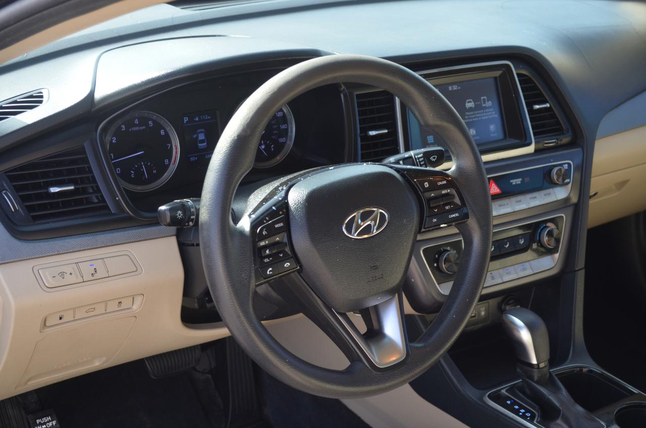 Hyundai Sonata SE 2.4L 2018