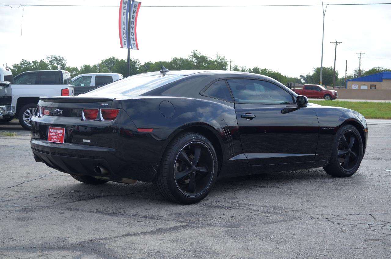 Chevrolet Camaro 2dr Cpe 1LT 2011