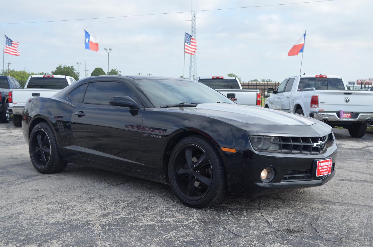 Chevrolet Camaro 2dr Cpe 1LT 2011