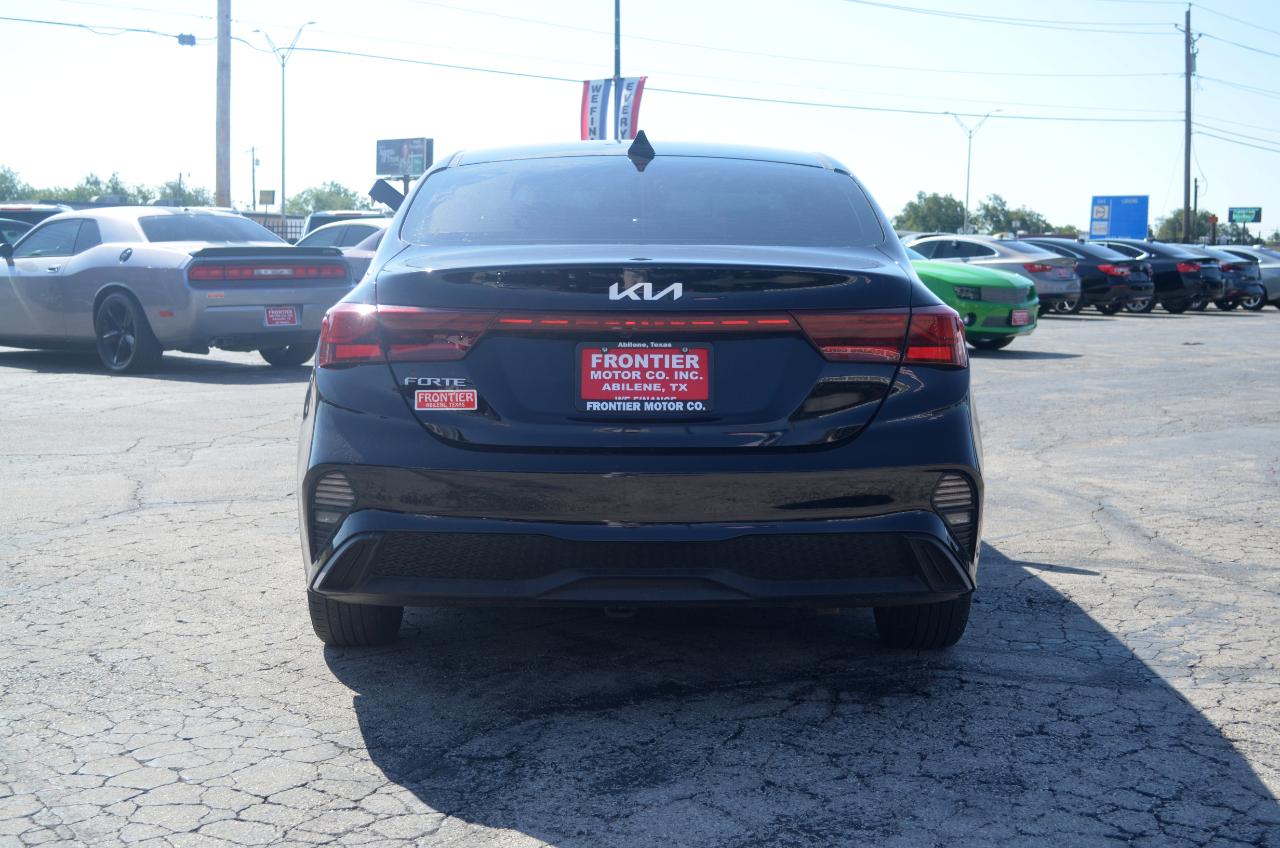 Kia Forte LXS IVT 2023
