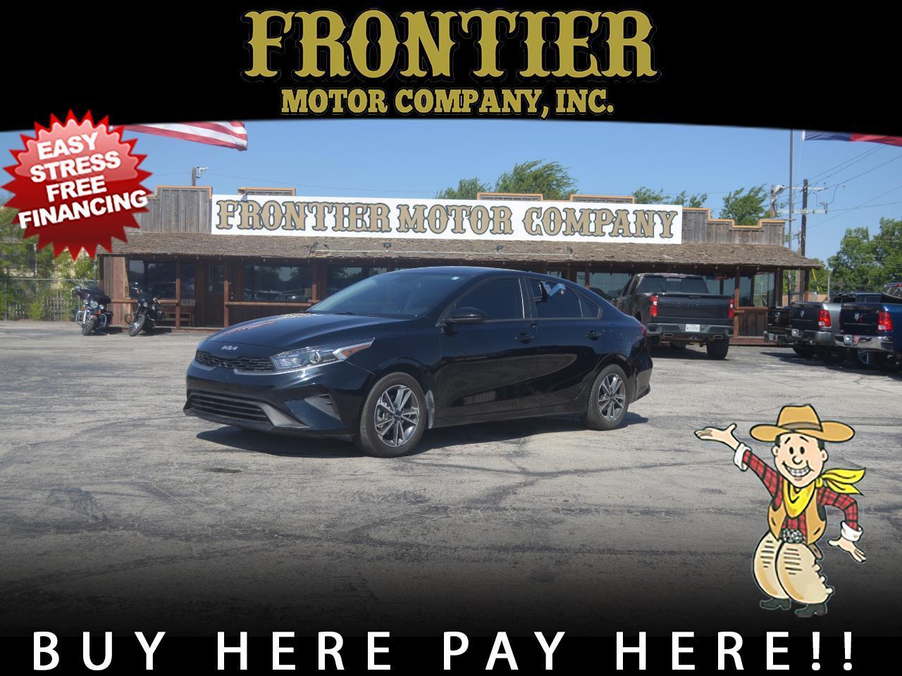 2023 Kia Forte LXS IVT