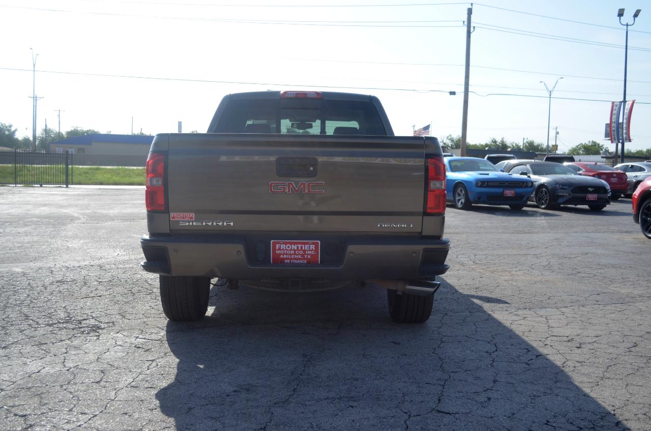 GMC Sierra 1500 4WD Crew Cab 153.0" Denali 2015
