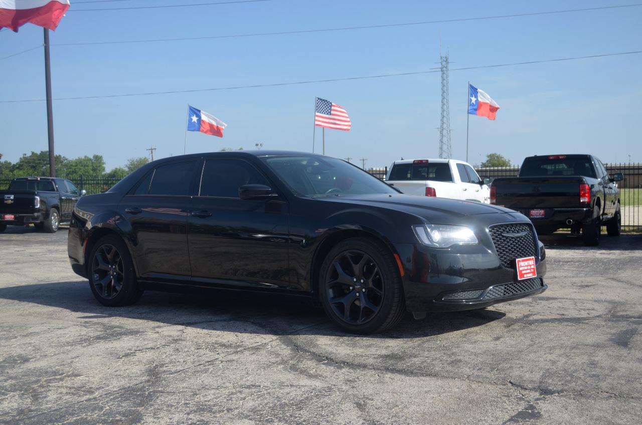 Chrysler 300 Touring RWD 2023