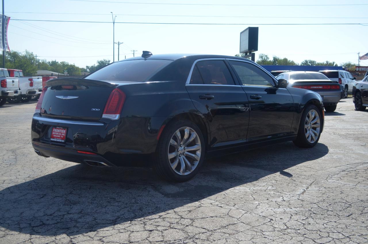 Chrysler 300 Touring RWD 2018