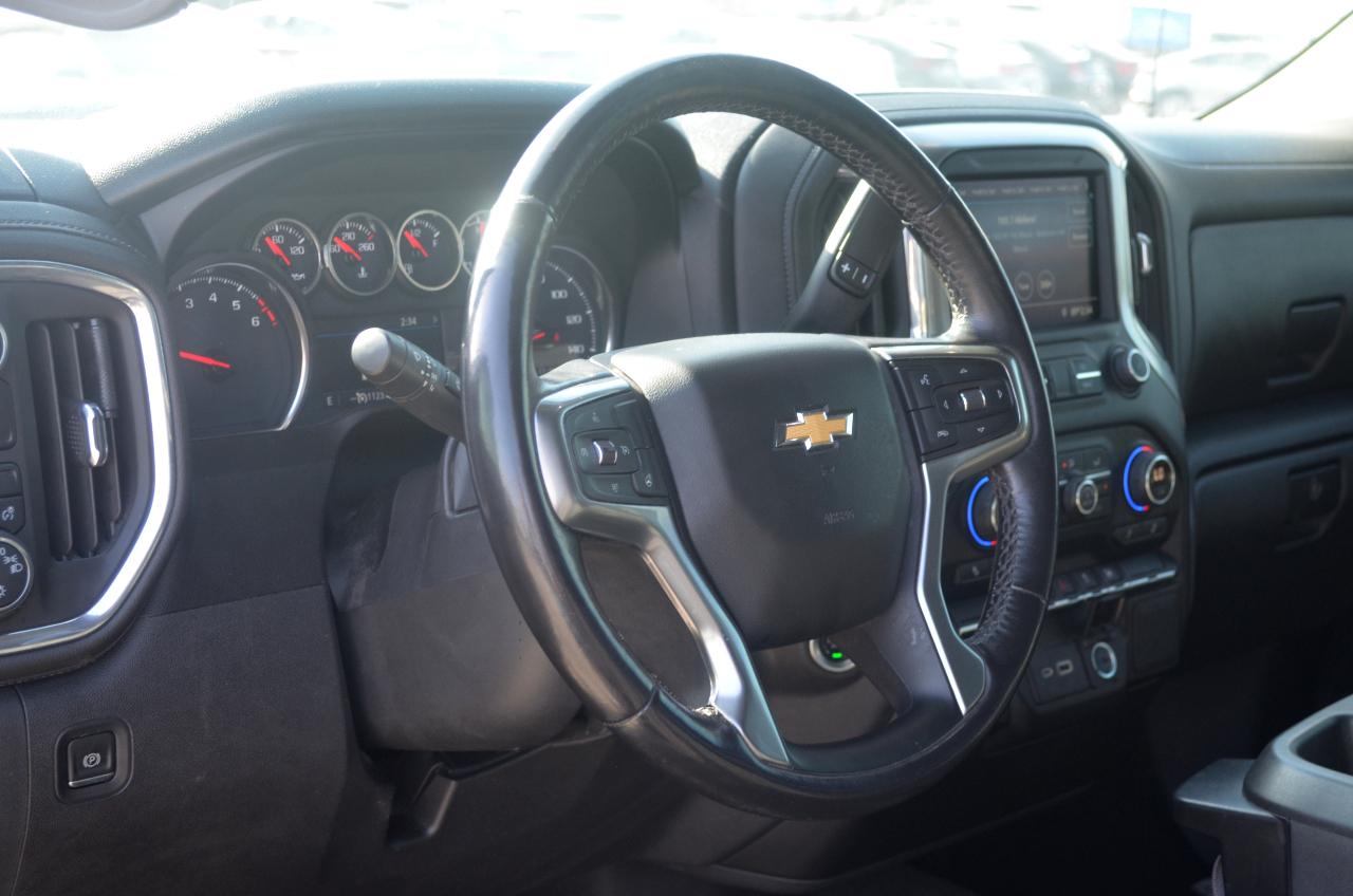 Chevrolet Silverado 1500 2WD Crew Cab 147" LT 2021