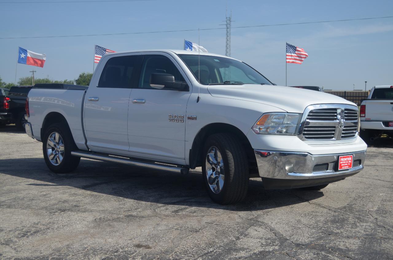 RAM 1500 Lone Star 4x2 Crew Cab 5'7" Box 2017