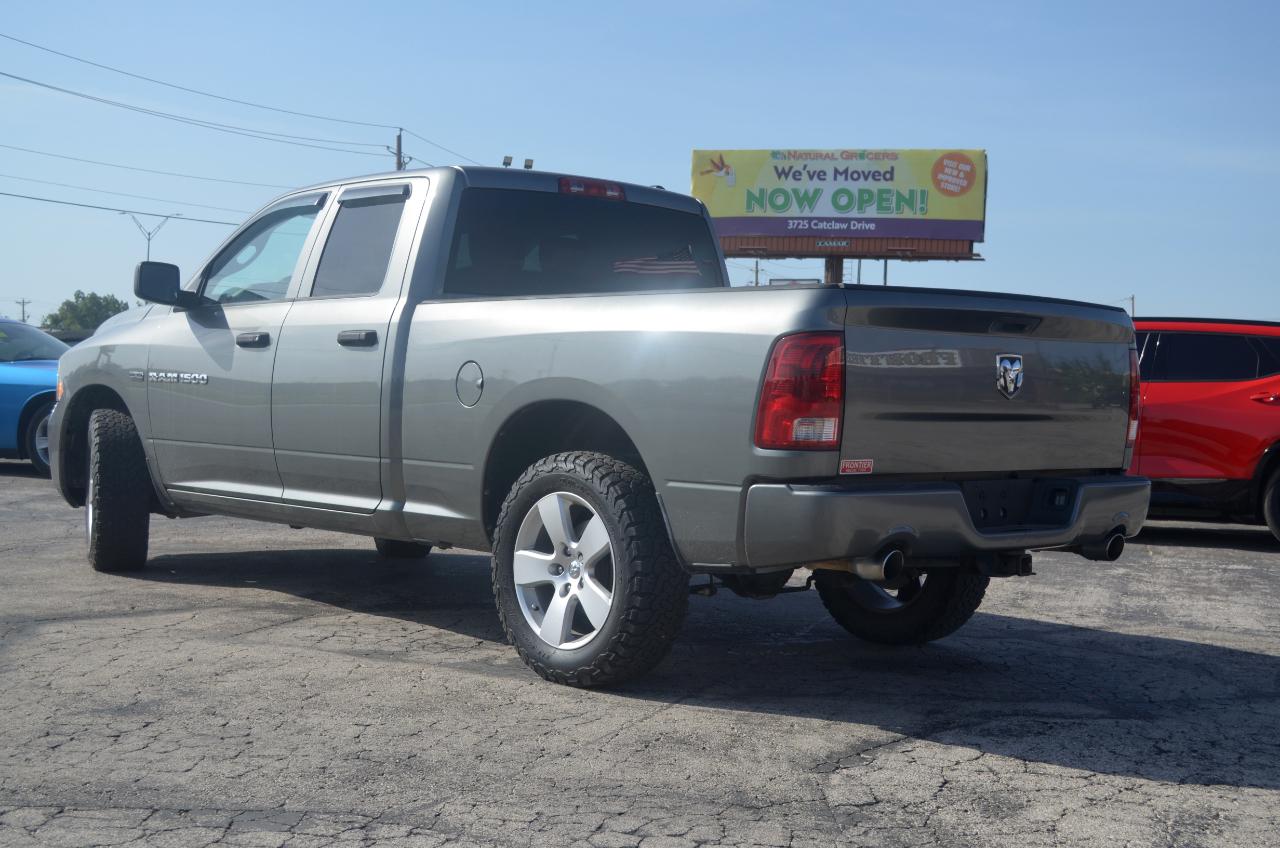 RAM 1500 2WD Quad Cab 140.5" Express 2012
