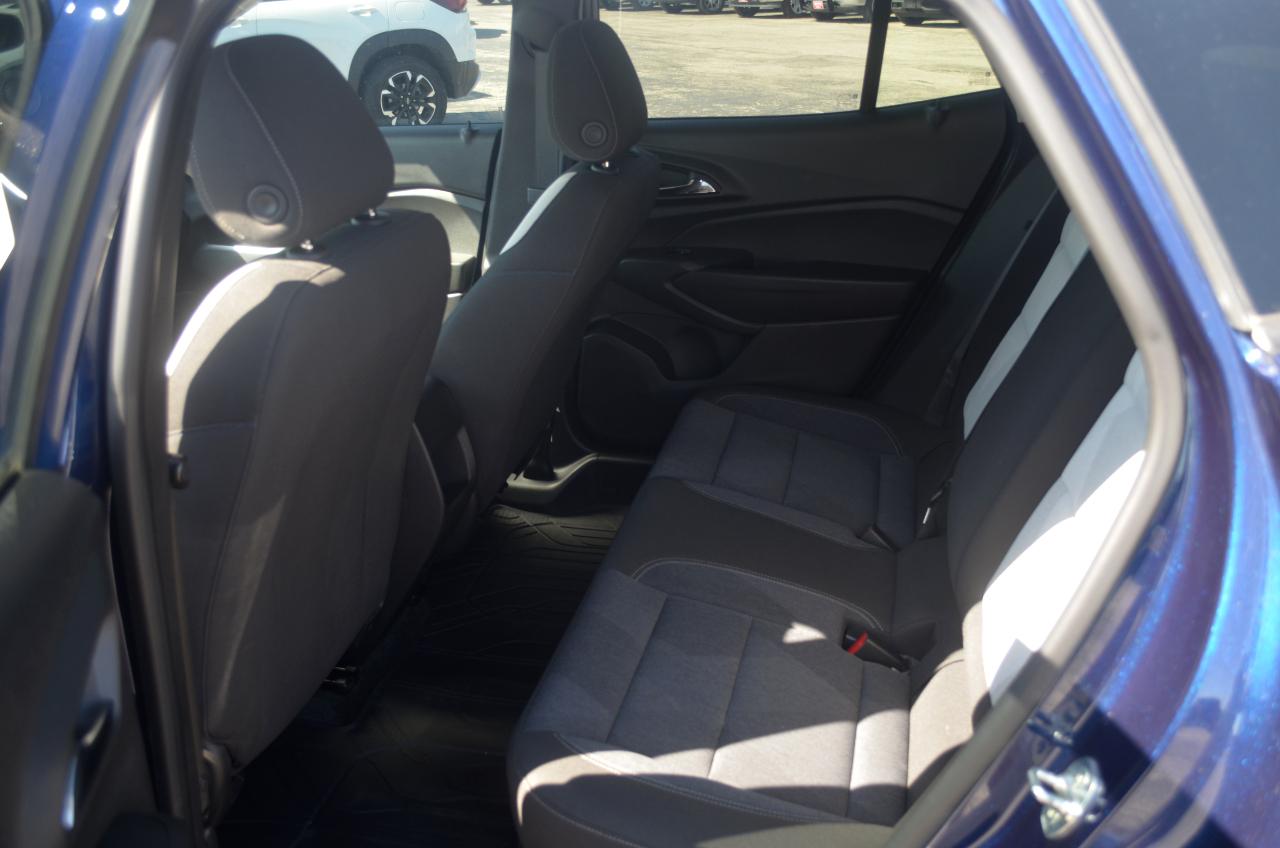Chevrolet Trax FWD 4dr LS 2024