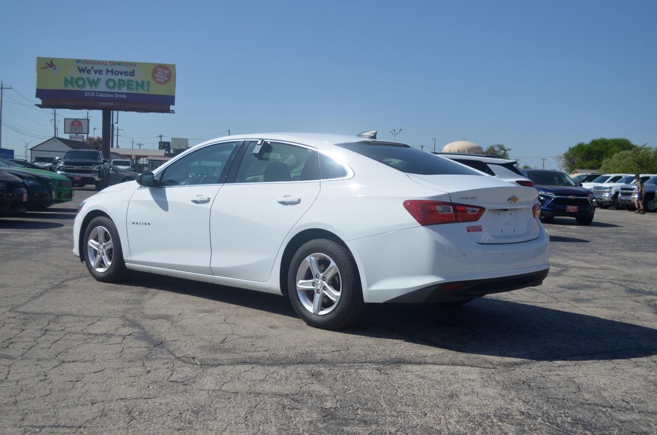 Chevrolet Malibu 4dr Sdn LS w/1FL 2022