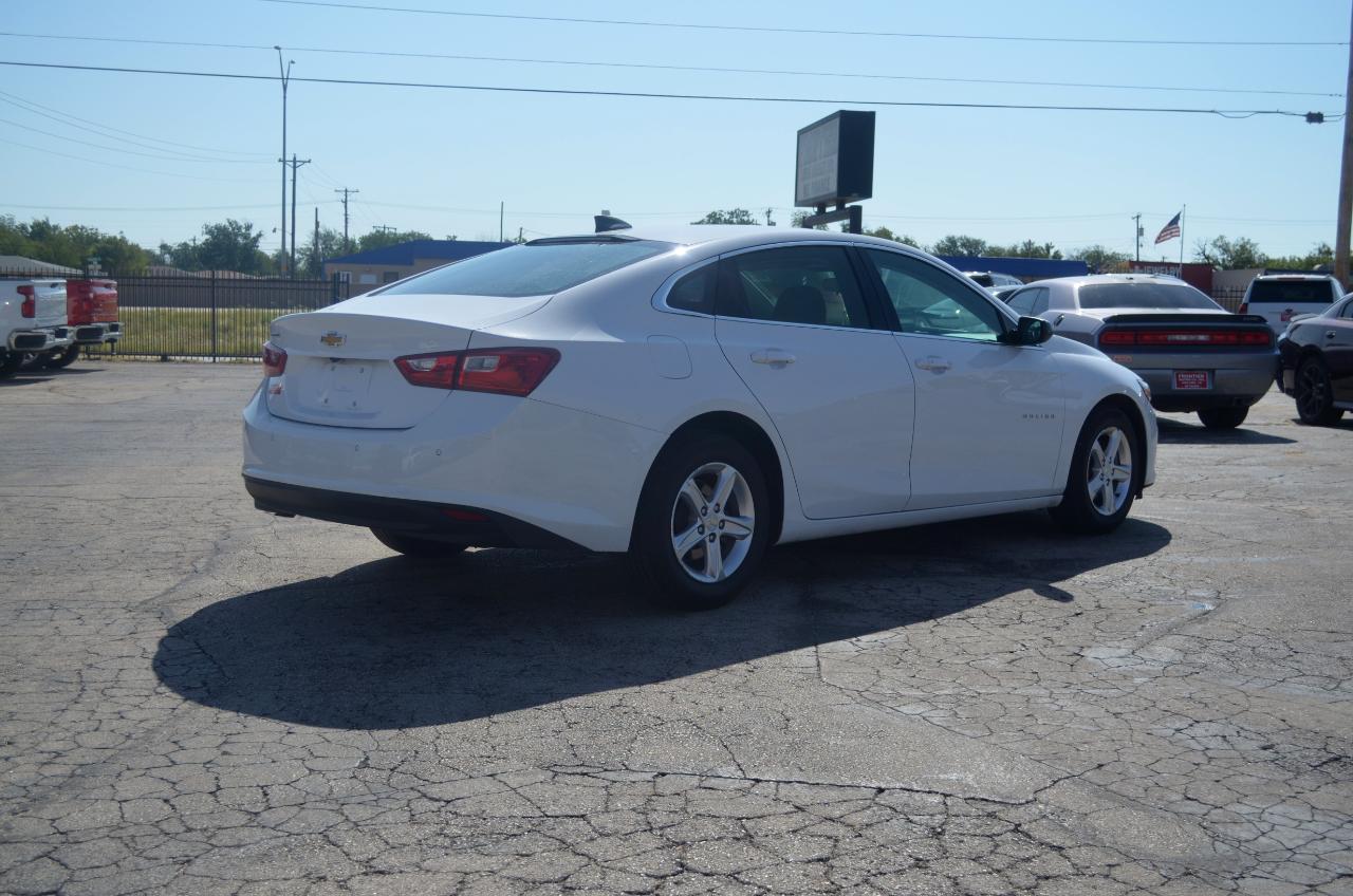 Chevrolet Malibu 4dr Sdn LS w/1FL 2022