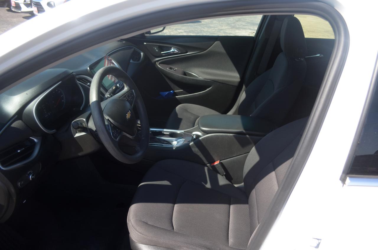 Chevrolet Malibu 4dr Sdn LS w/1FL 2022