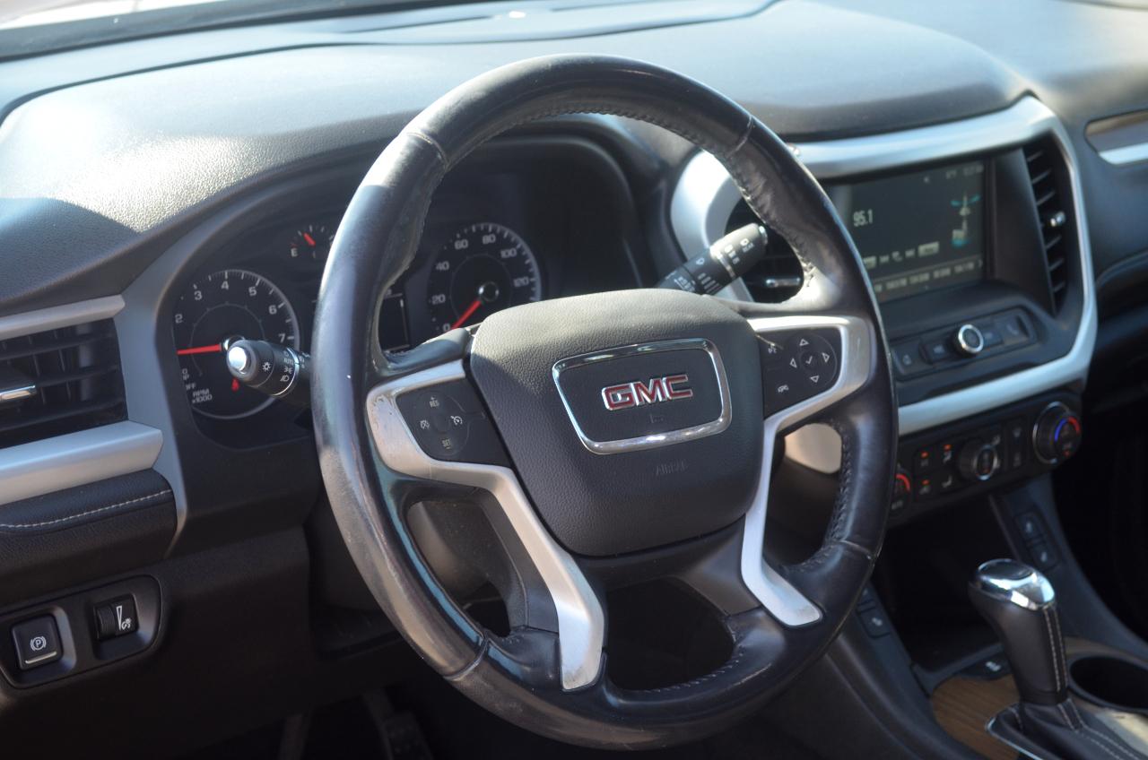 GMC Acadia FWD 4dr SLE w/SLE-2 2018
