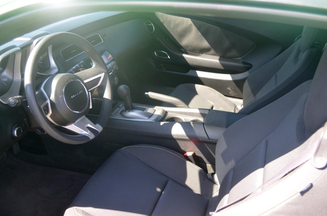 Chevrolet Camaro 2dr Cpe 1LT 2011