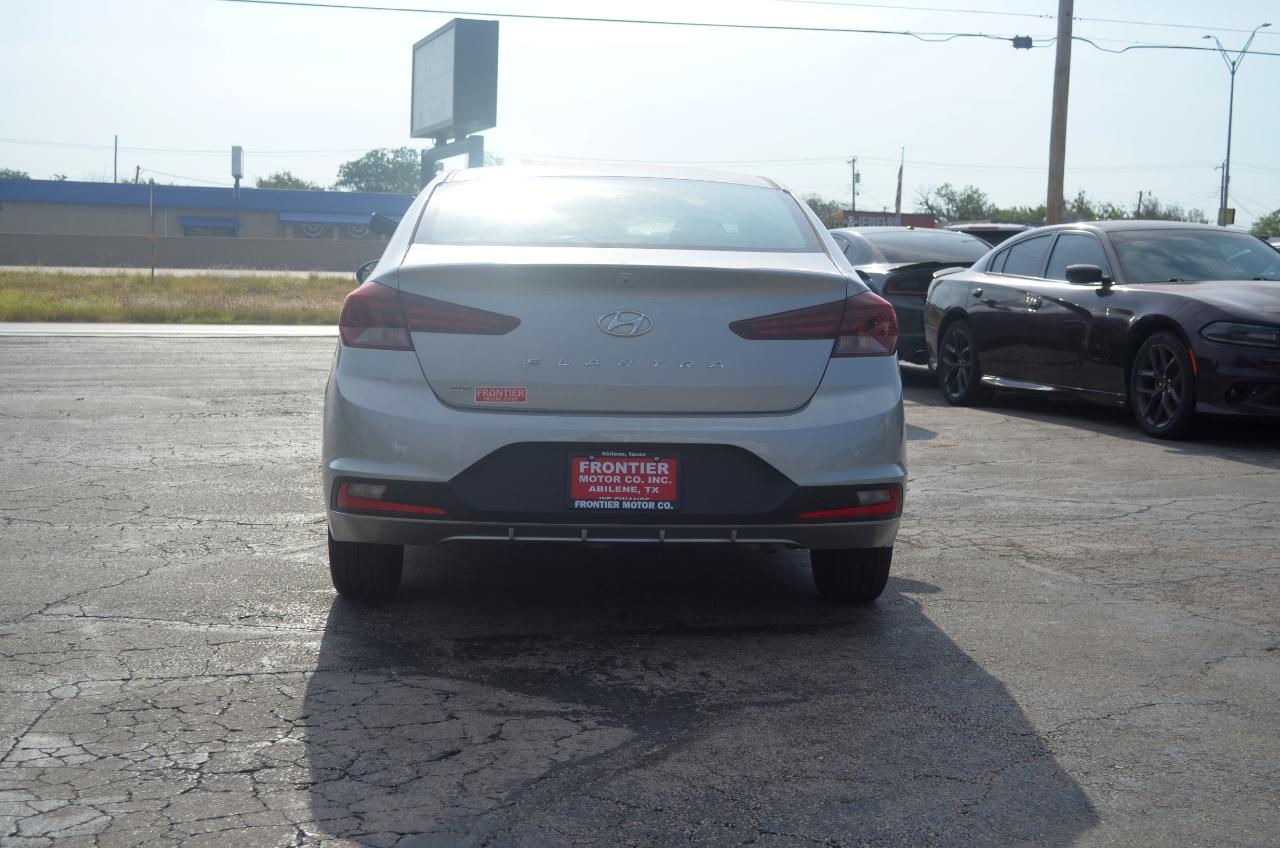 Hyundai Elantra SE IVT 2020