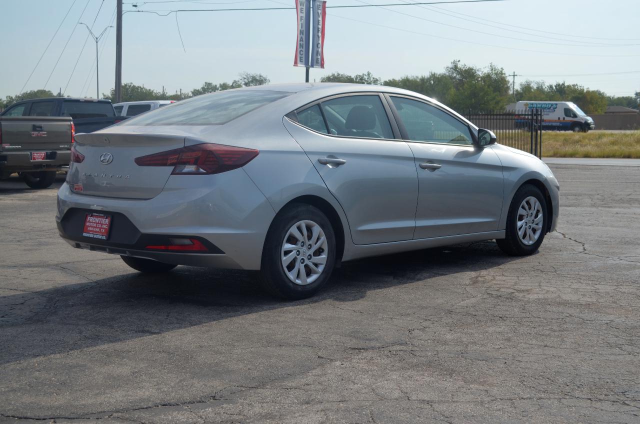 Hyundai Elantra SE IVT 2020