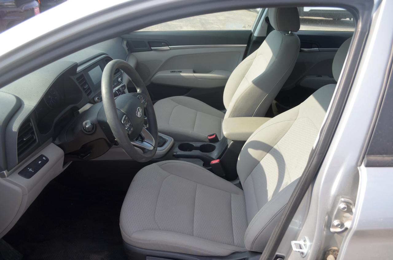 Hyundai Elantra SE IVT 2020