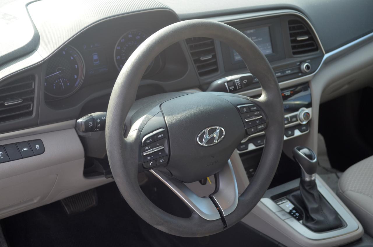 Hyundai Elantra SE IVT 2020