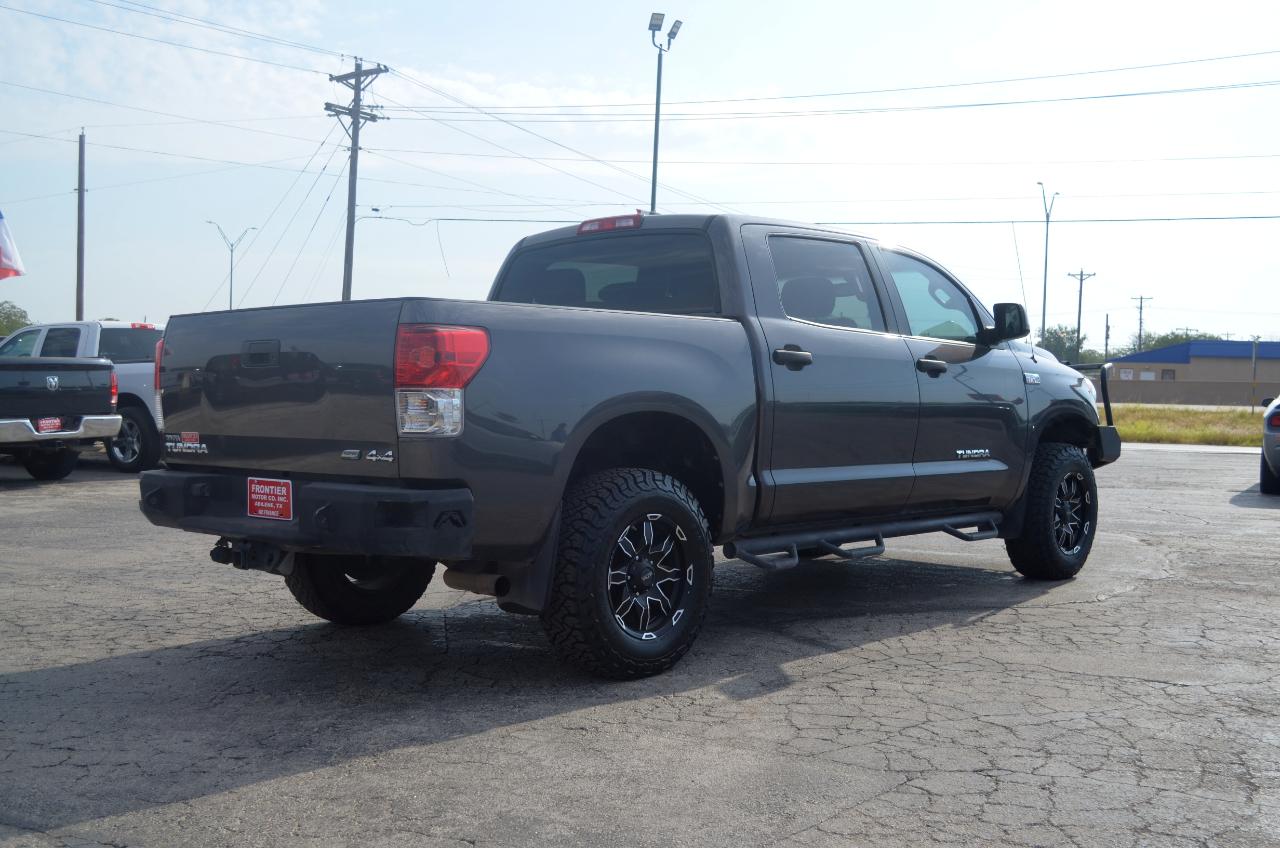 Toyota Tundra 4WD Truck CrewMax 5.7L FFV V8 6-Spd AT (Natl) 2013