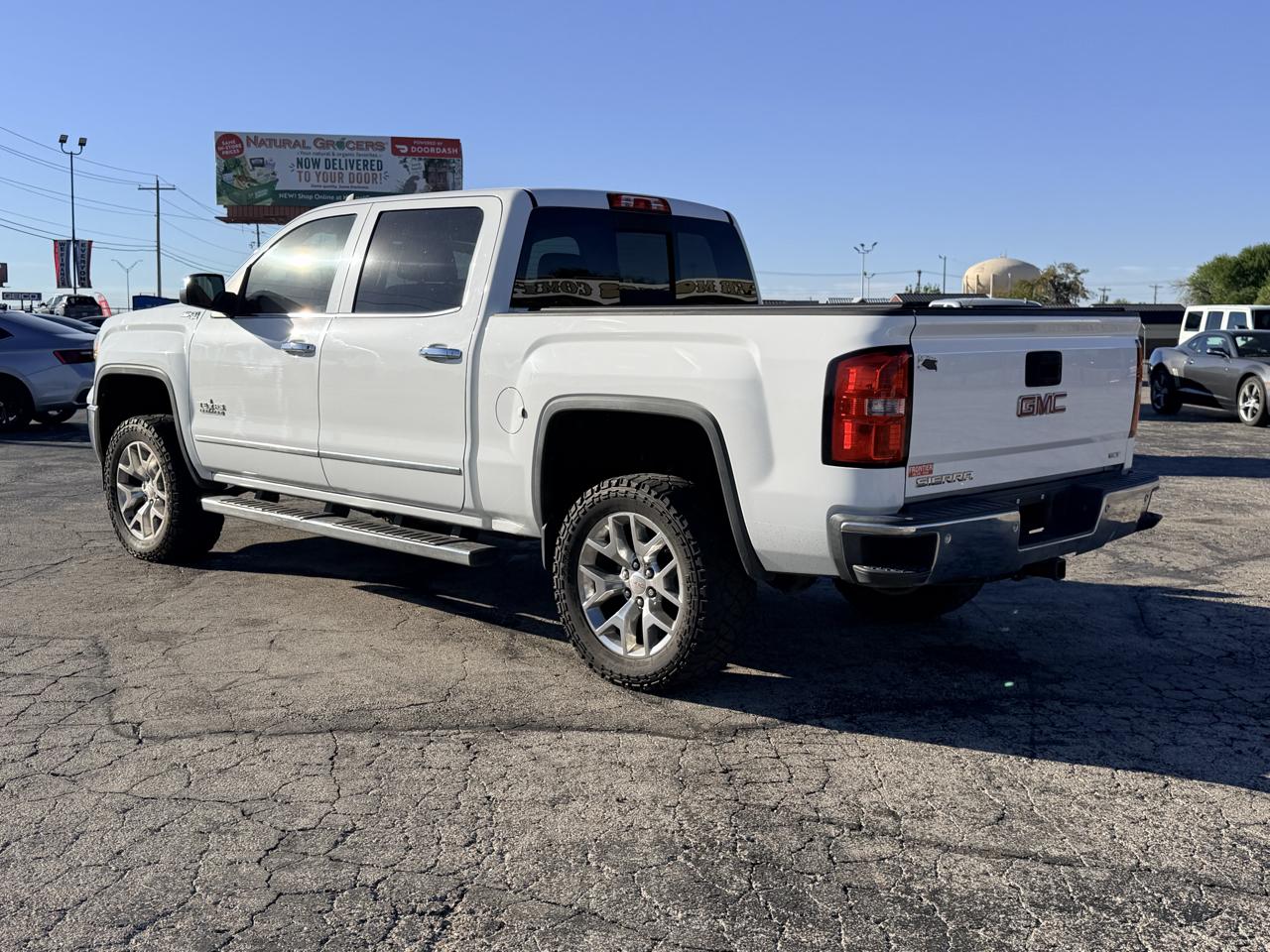 GMC Sierra 1500 4WD Crew Cab 143.5" SLT 2015