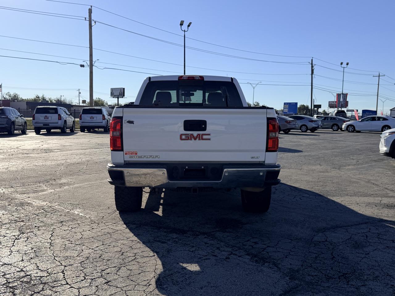 GMC Sierra 1500 4WD Crew Cab 143.5" SLT 2015