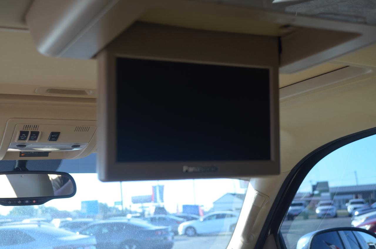 Chevrolet Suburban 2WD 4dr 1500 LTZ 2012