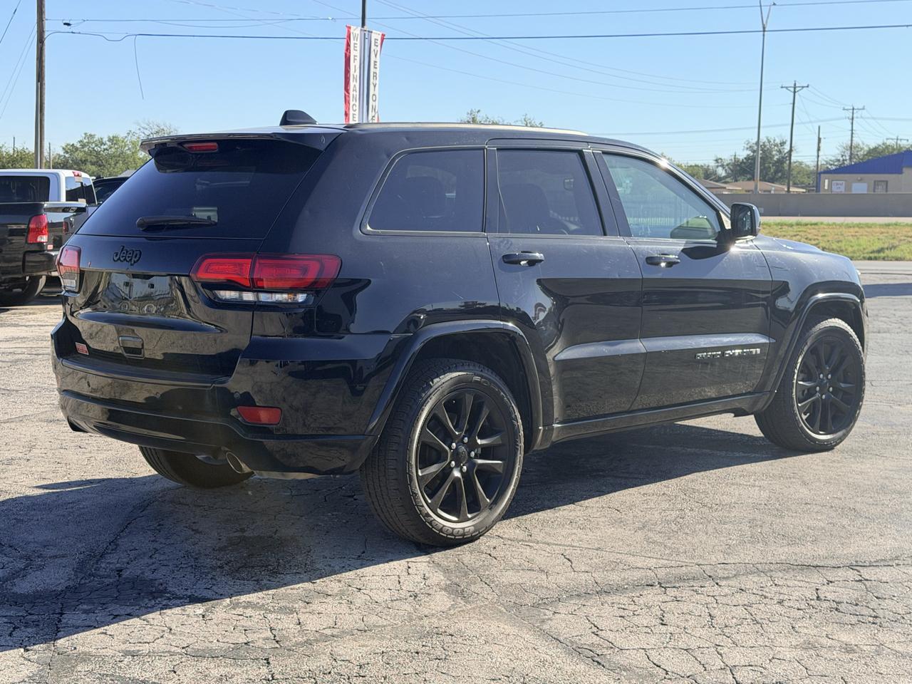 Jeep Grand Cherokee Altitude 4x2 *Ltd Avail* 2017
