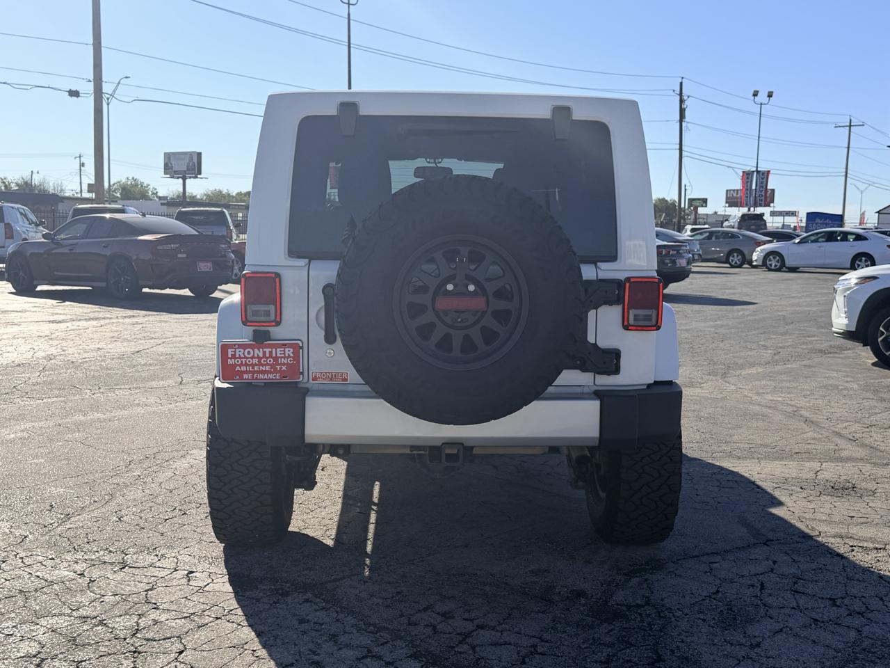 Jeep Wrangler Unlimited 4WD 4dr Sahara 2013